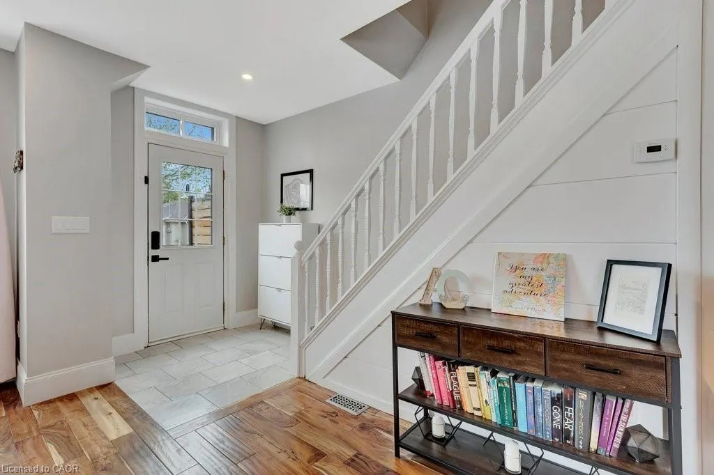 102 Poplar Avenue