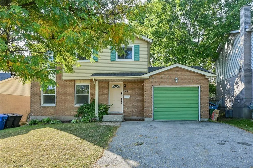 494 Kortright Road W