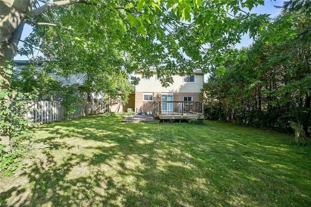 494 Kortright Road W