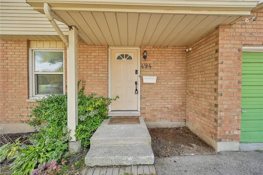 494 Kortright Road W