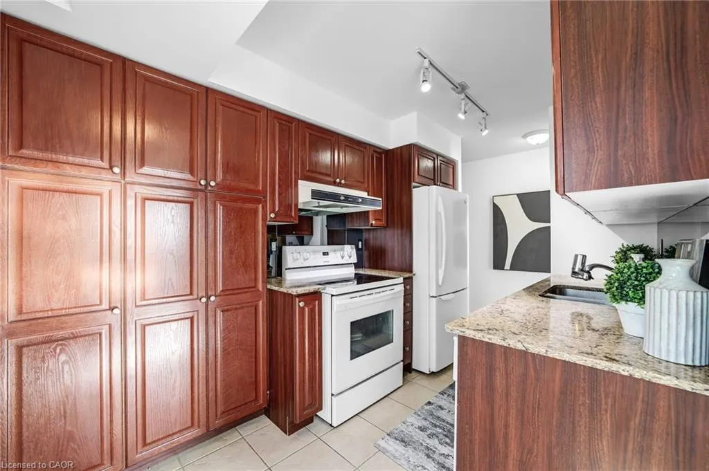 1 Elm Drive W, #1005