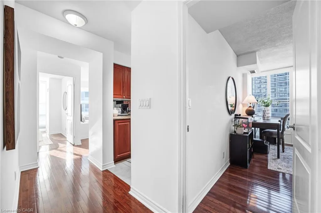 1 Elm Drive W, #1005