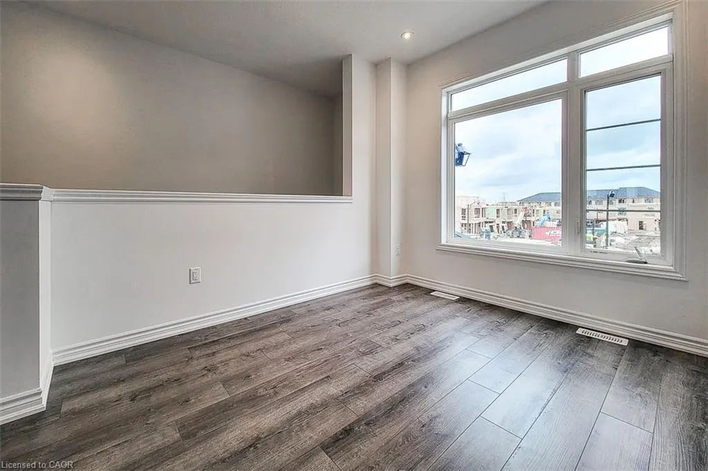 61 Soho Street, #33