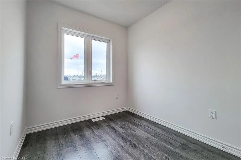 61 Soho Street, #33