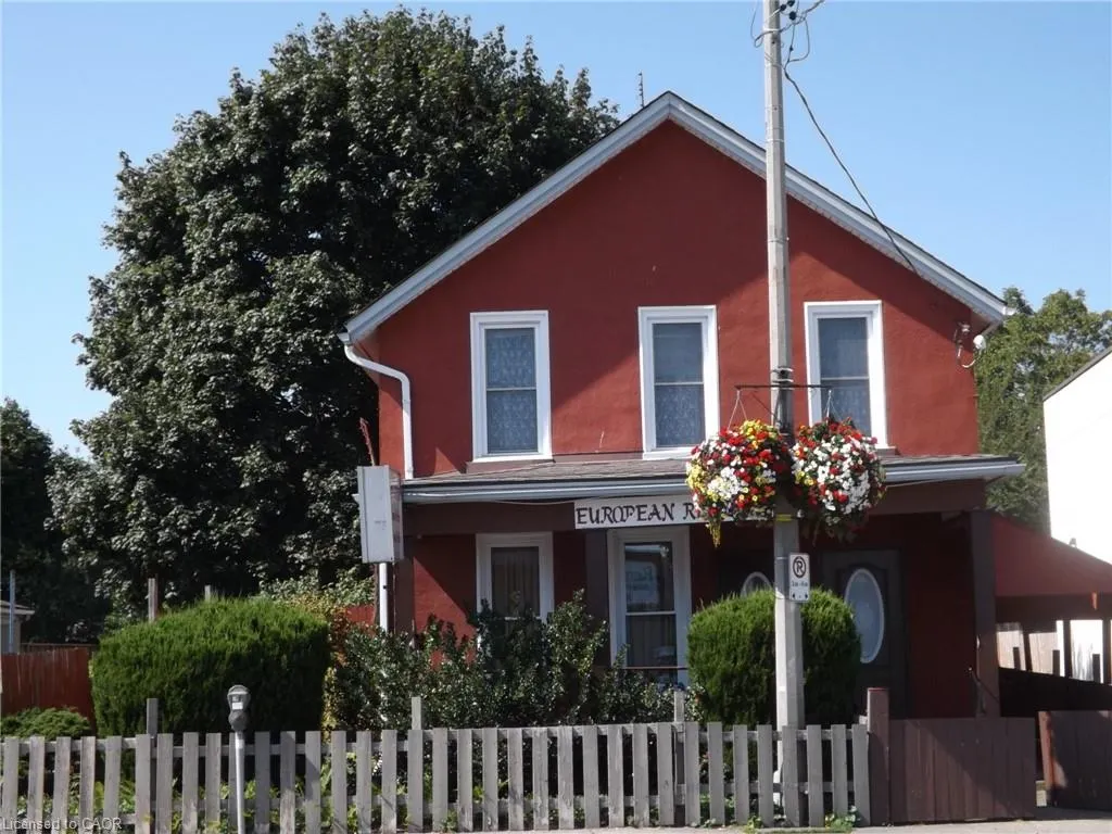 5815 Main Street