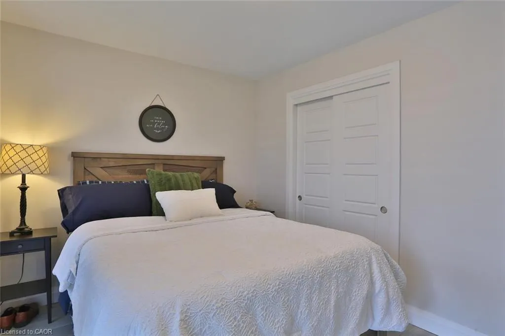 5 Wake Robin Drive, #118