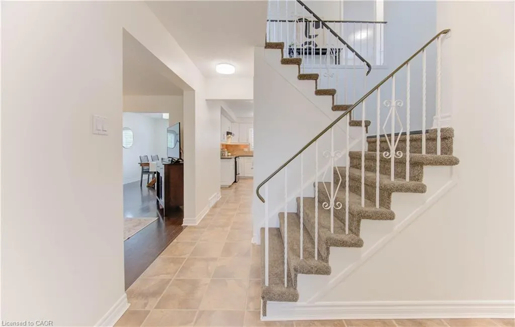 43 Winding Way