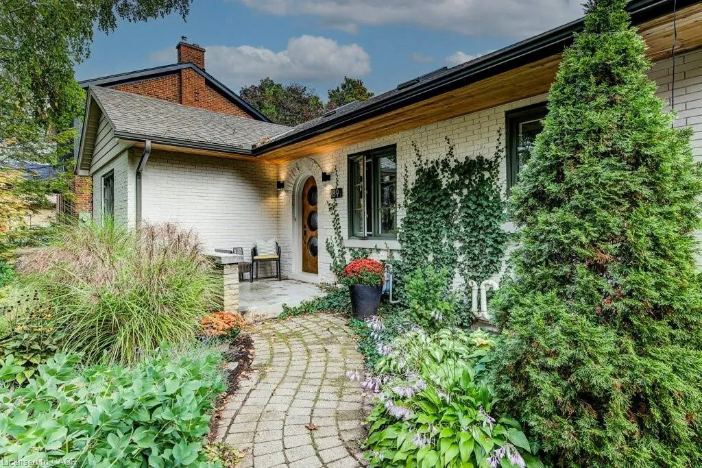 189 Forsyth Drive