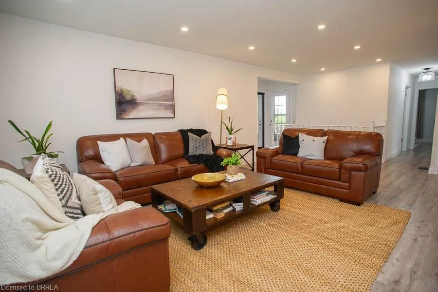 52 Sunnyside Drive