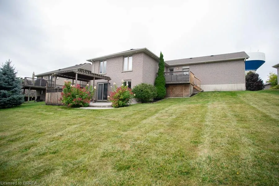 52 Sunnyside Drive