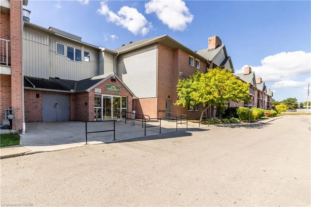 136 Conway Drive, #3