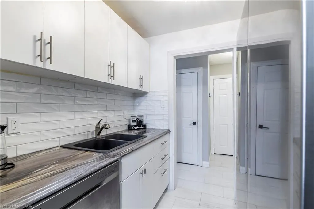 136 Conway Drive, #3