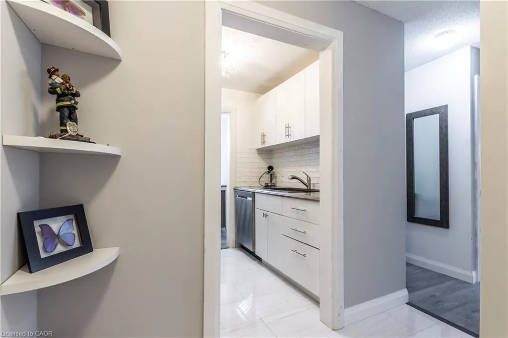 136 Conway Drive, #3