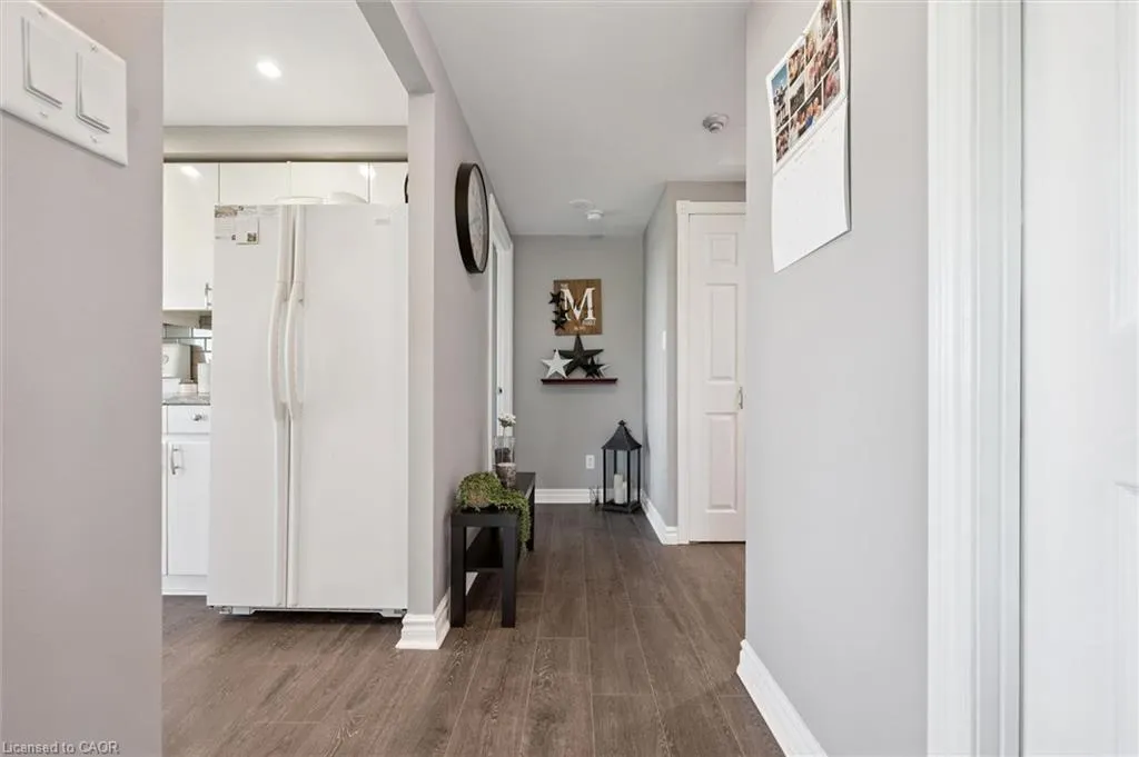 237 King Street W, #703