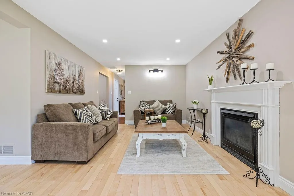 16 Linington Trail