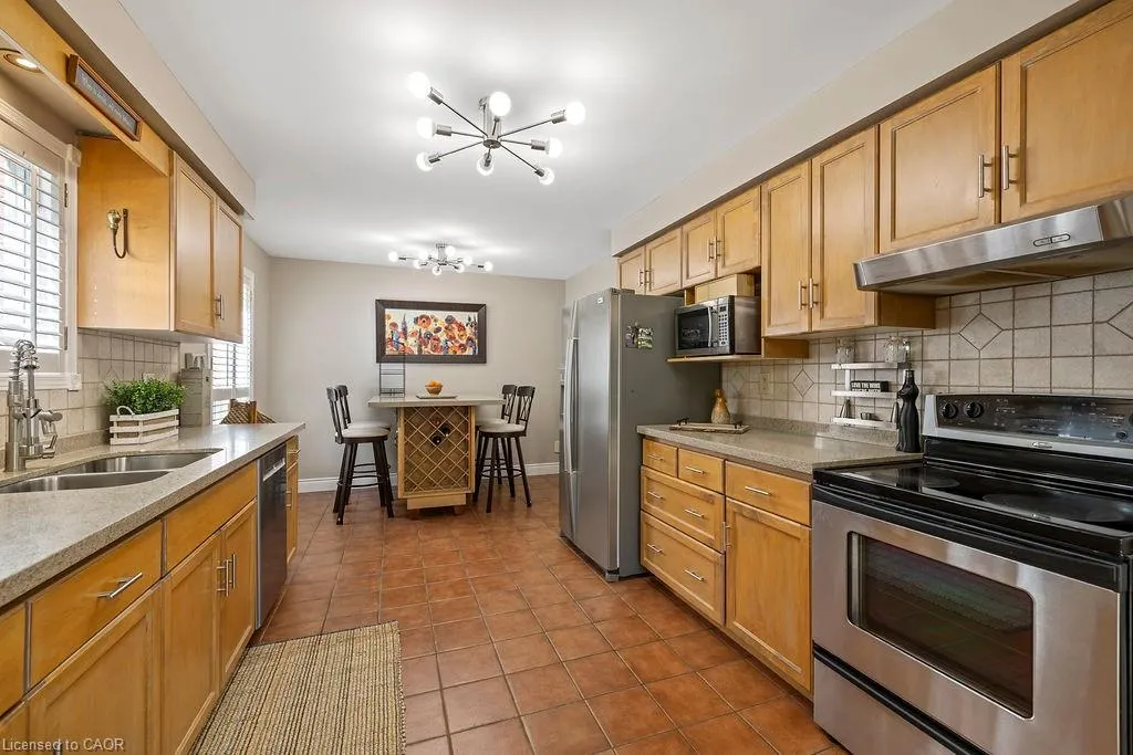 16 Linington Trail