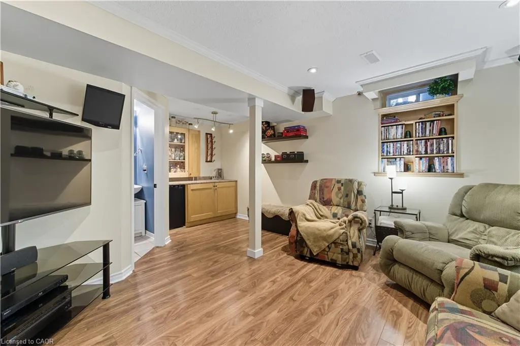 202 Hilltop Drive
