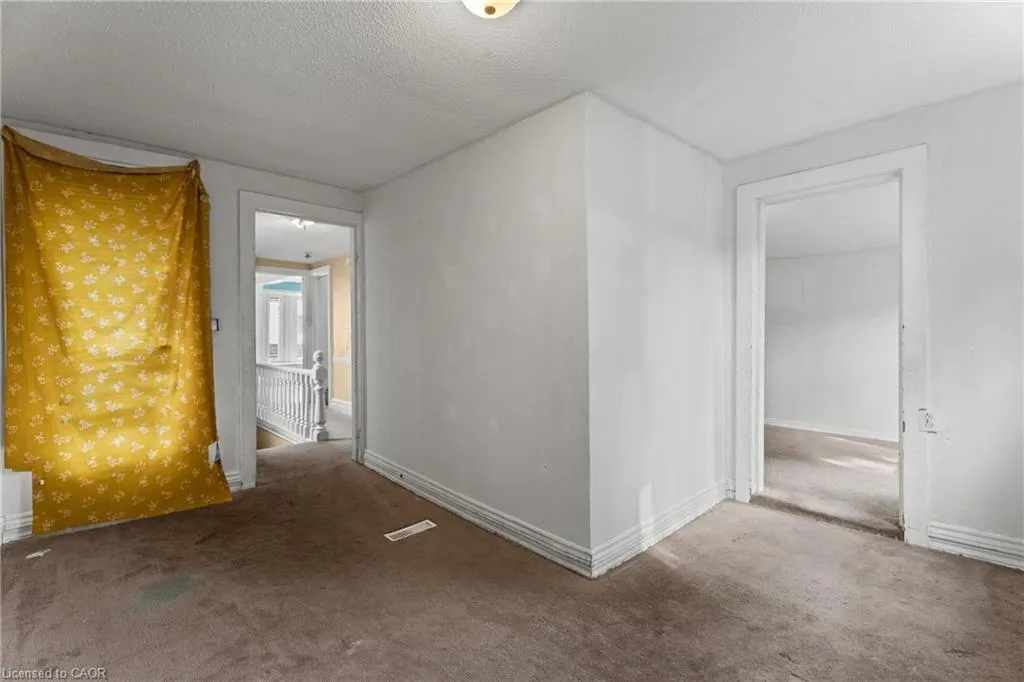 40 Rosemont Avenue