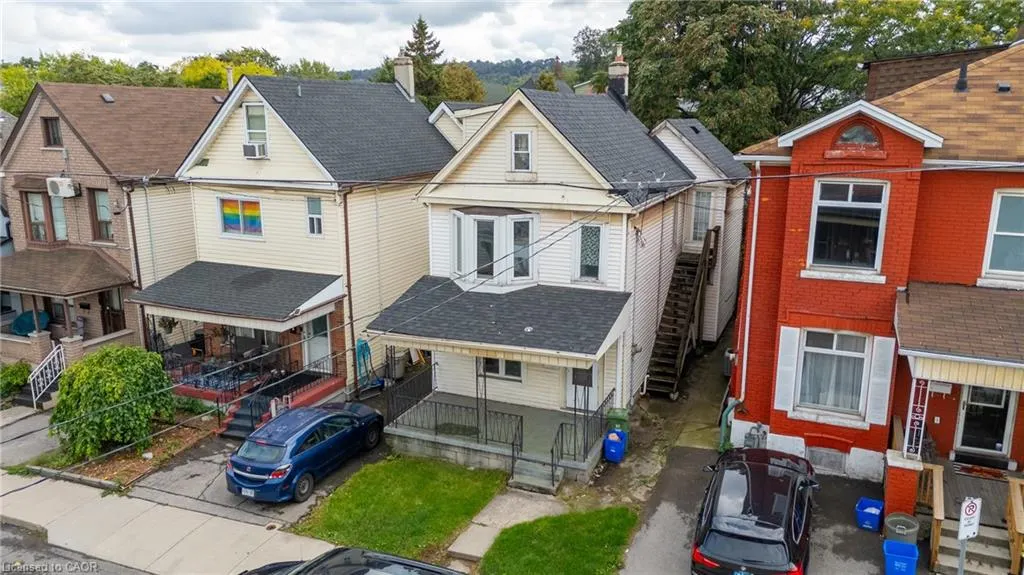 40 Rosemont Avenue