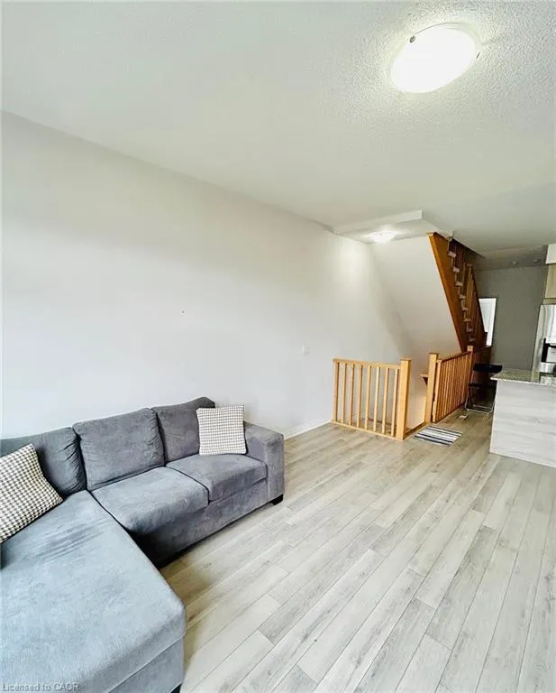 585 Colborne Street, #302