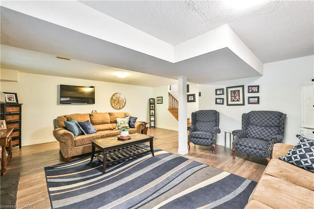 4037 Medland Drive