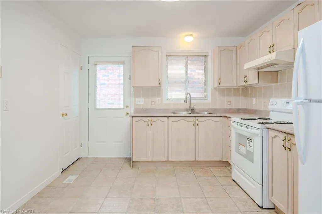 2887 Darien Road