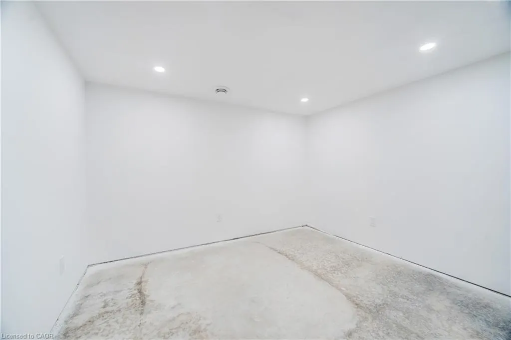 16 Pintail Lane