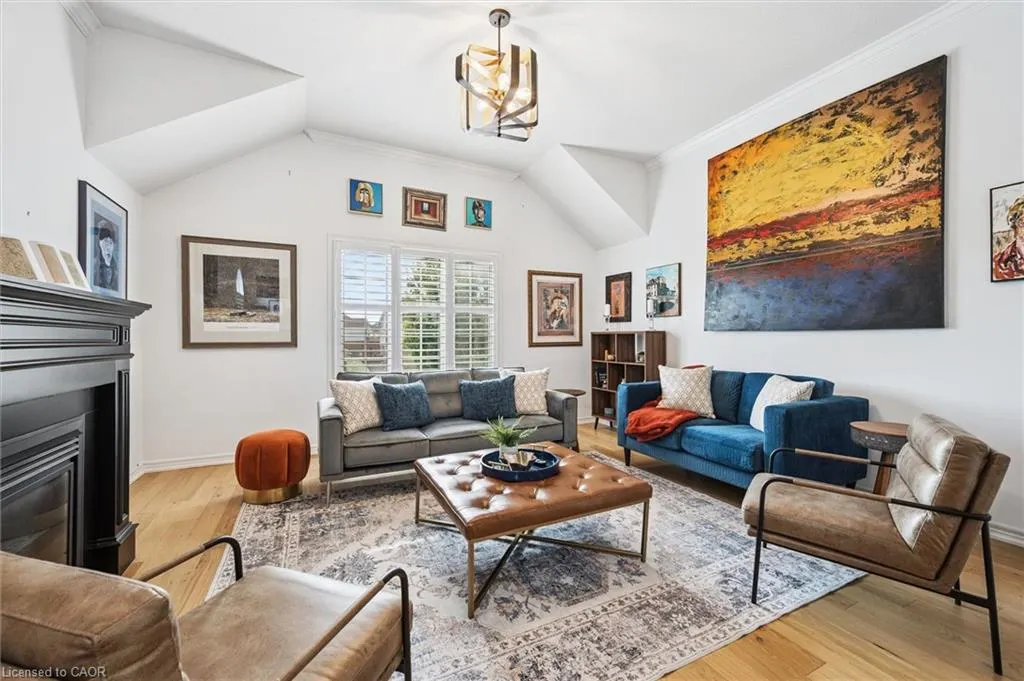 678 Mortimer Drive