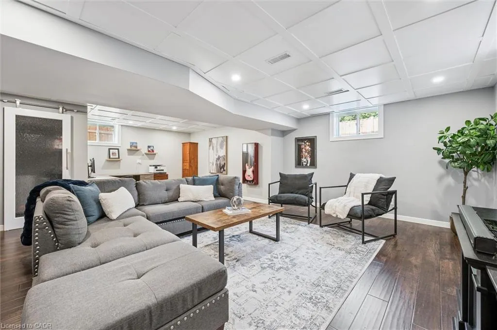 678 Mortimer Drive