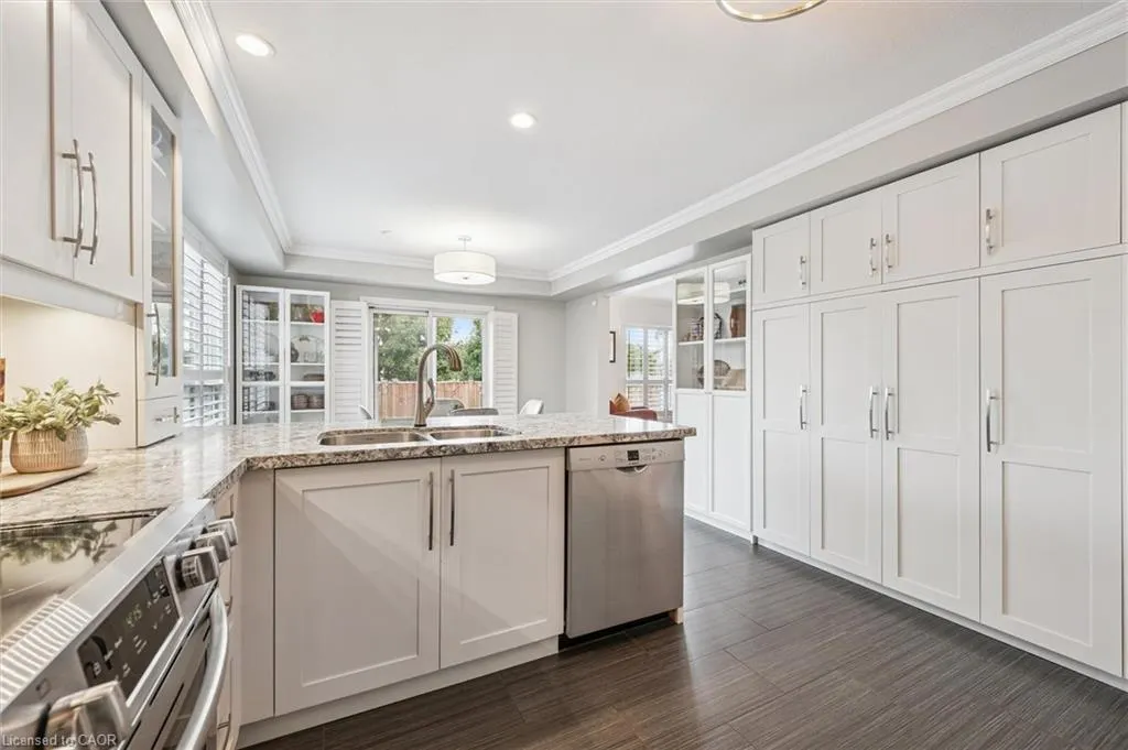 678 Mortimer Drive