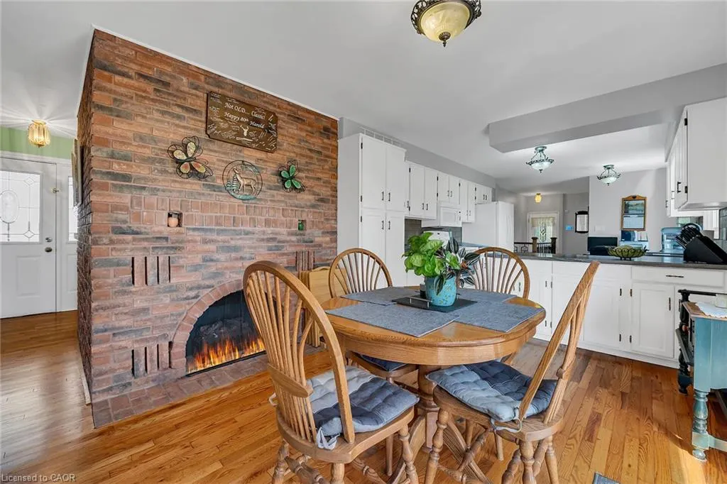 484 Hald-Dunn Townline Road