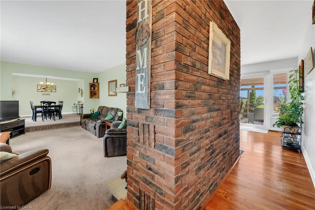 484 Hald-Dunn Townline Road