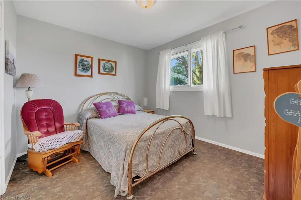 484 Hald-Dunn Townline Road