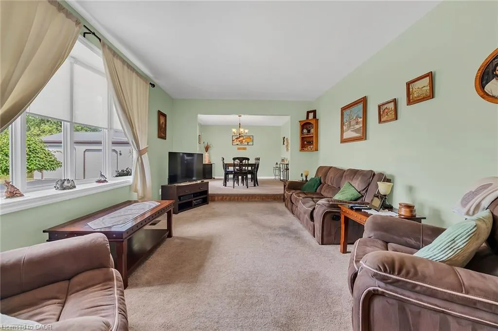 484 Hald-Dunn Townline Road