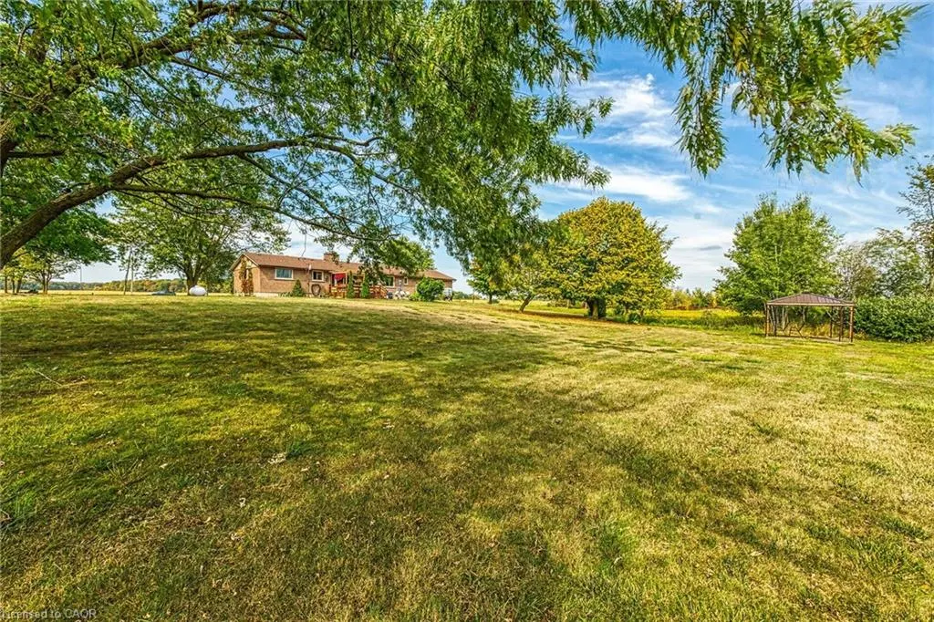 484 Hald-Dunn Townline Road