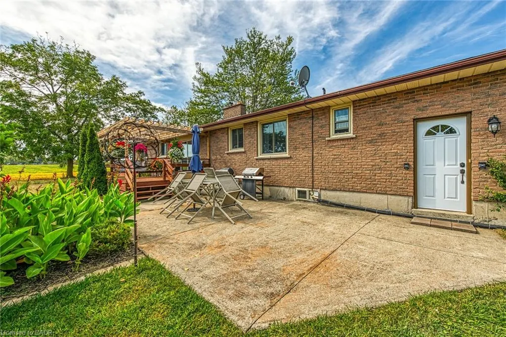 484 Hald-Dunn Townline Road