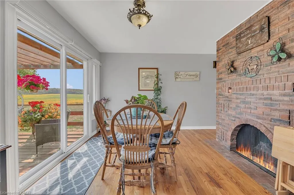484 Hald-Dunn Townline Road