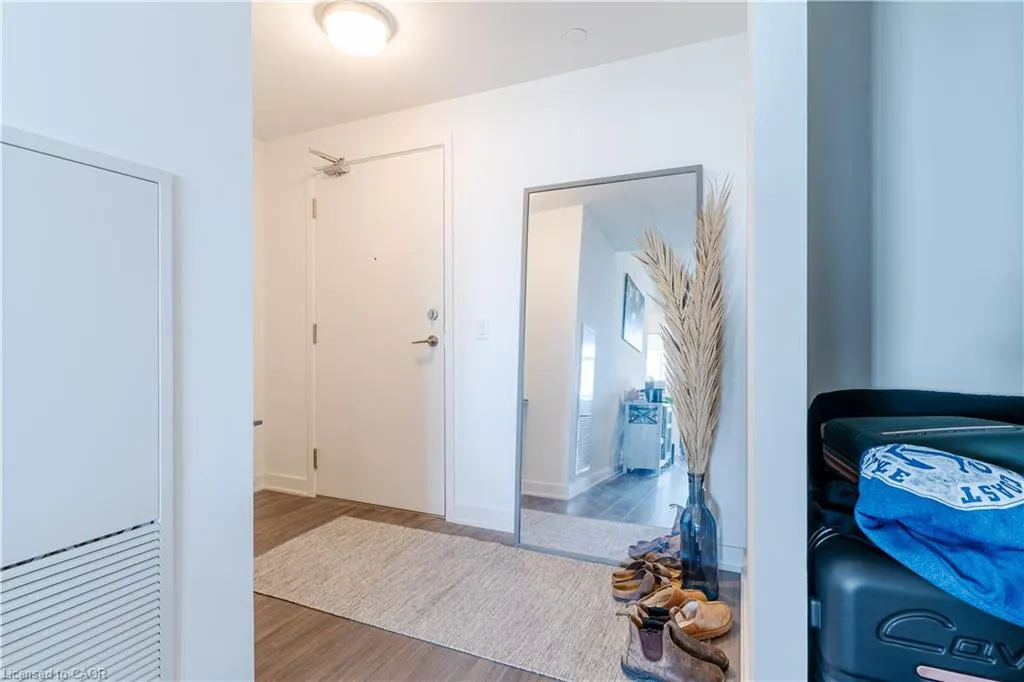 681 Yonge Street, #409