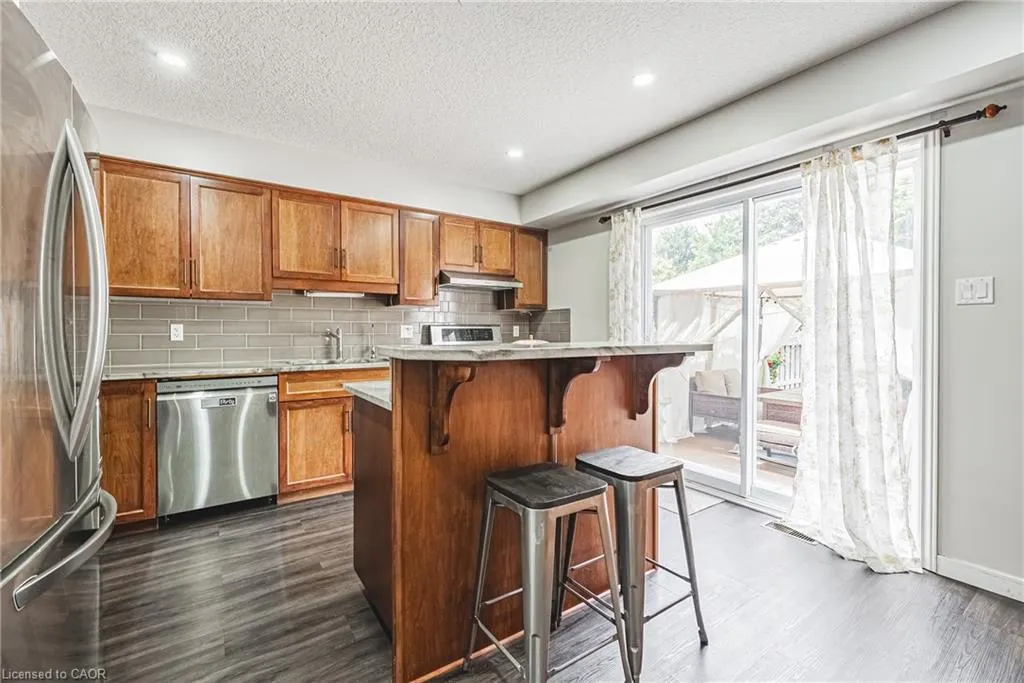 214 Snyder's Road E, #2