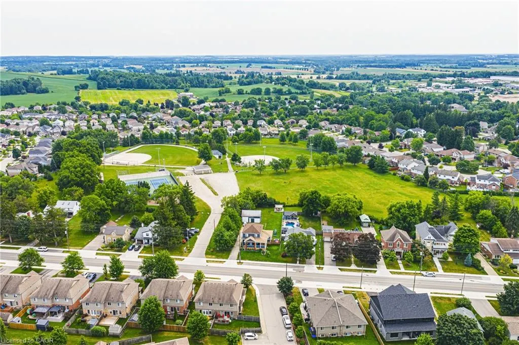 214 Snyder's Road E, #2
