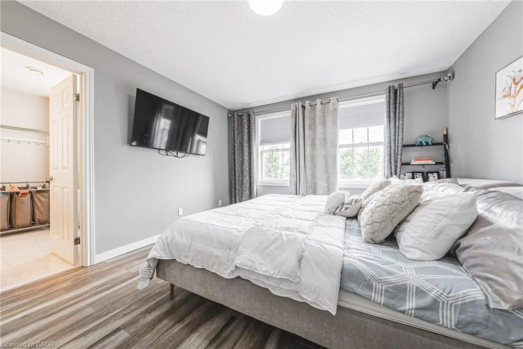 214 Snyder's Road E, #2