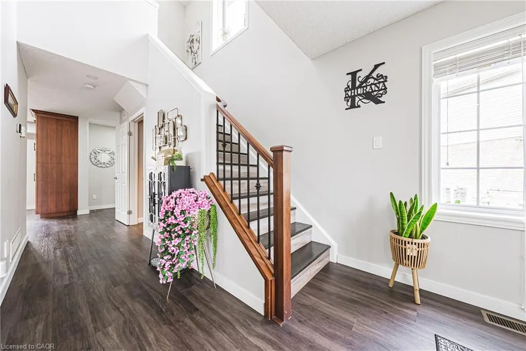 214 Snyder's Road E, #2