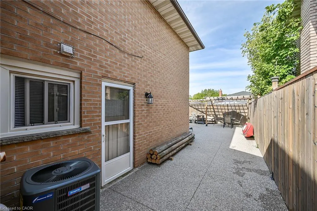 28 Tara Court