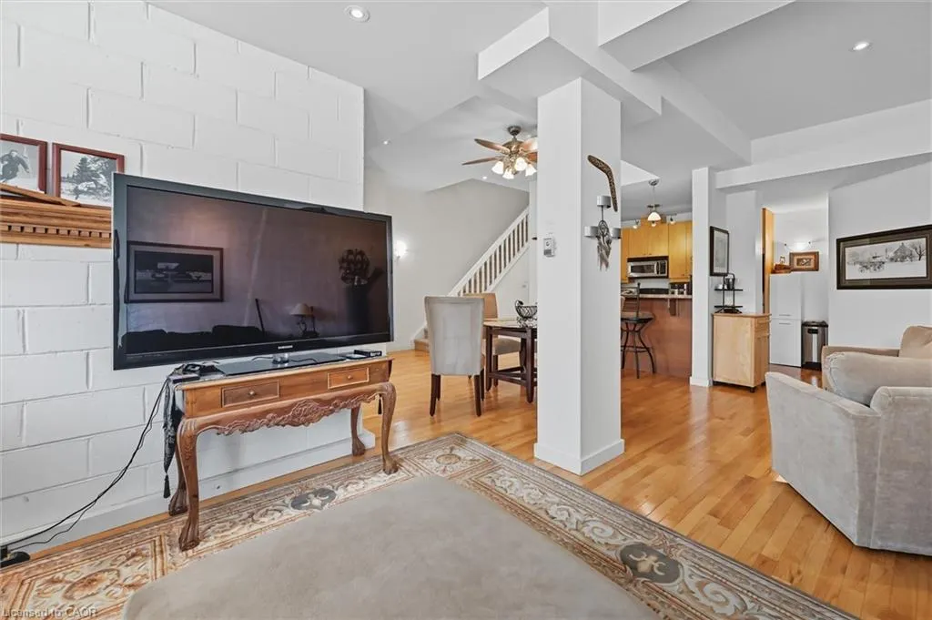 49 Ontario Street, #1