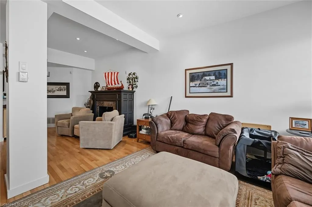 49 Ontario Street, #1