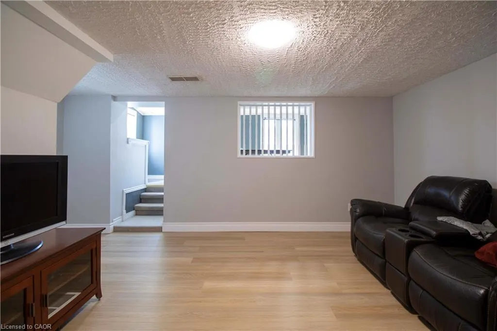 187 Clover Place