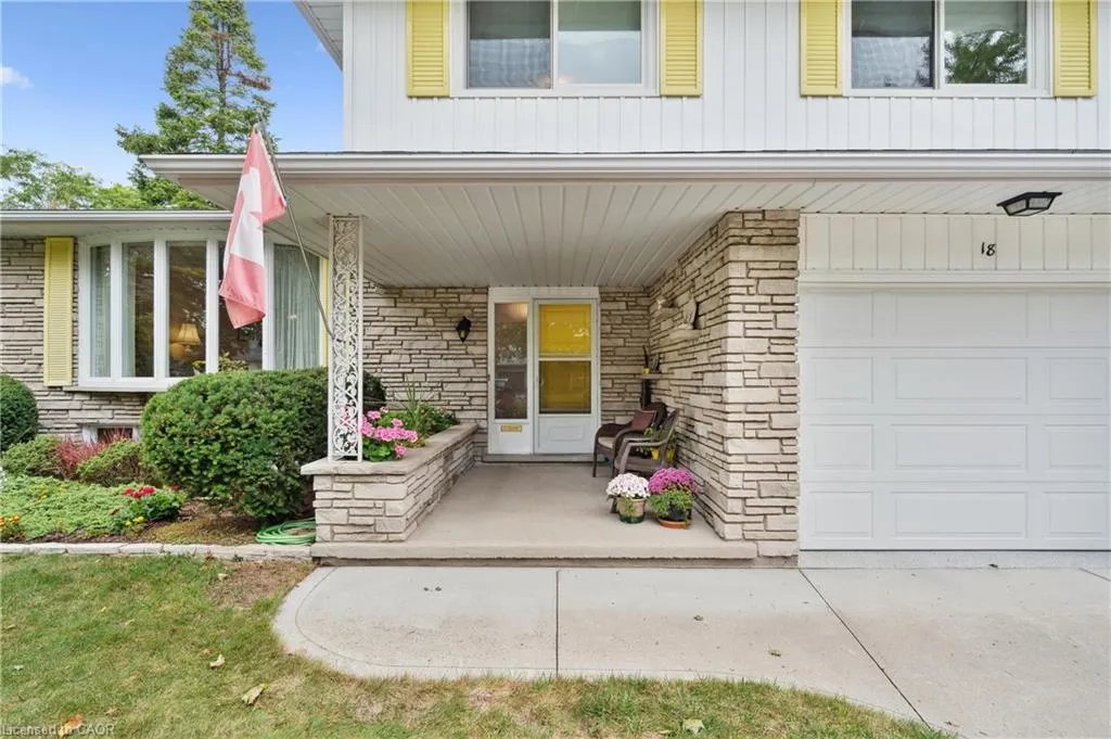 18 Simpson Avenue