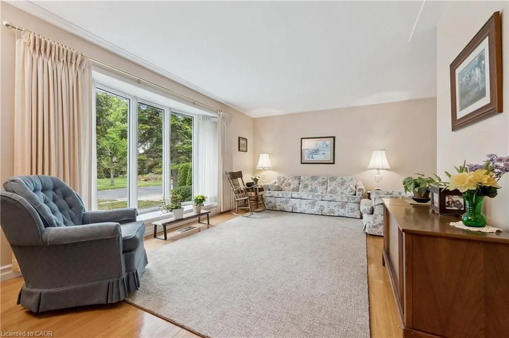 18 Simpson Avenue