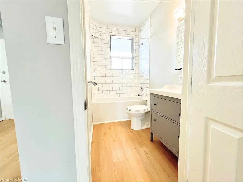 121 Park Street S, #5
