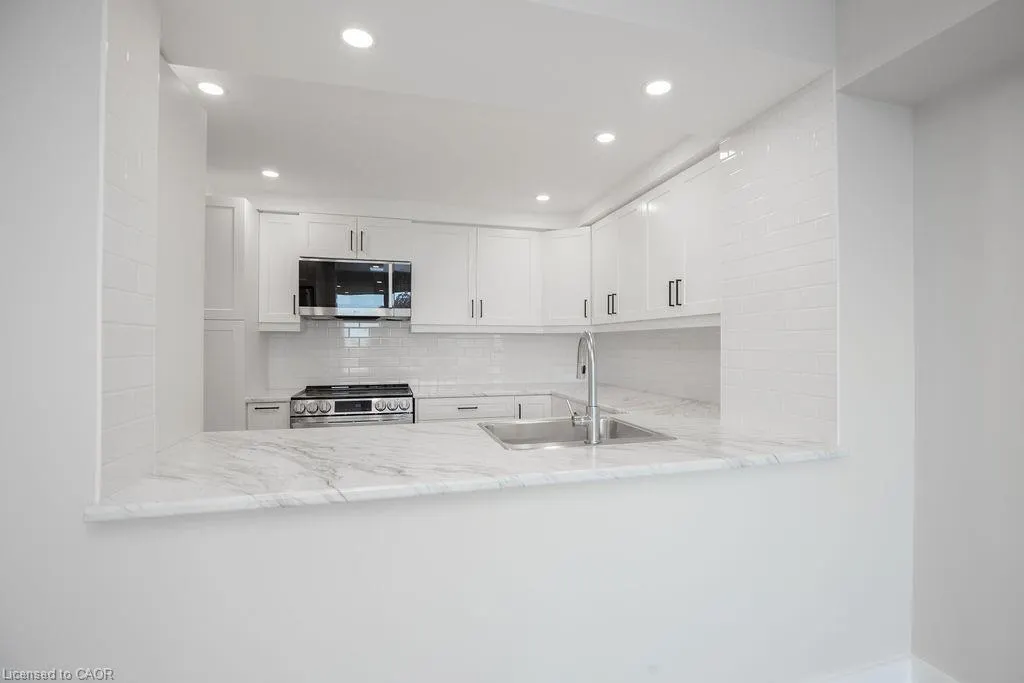 495 Highway 8, #210